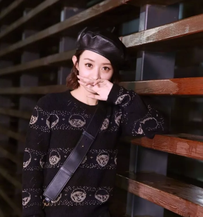 今年秋冬最chic！原來短發(fā)和帽子這么配??！
